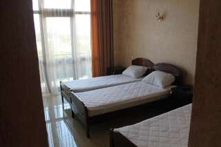 Отель Hotel Temo in Batumi Батуми Трехместный номер-1